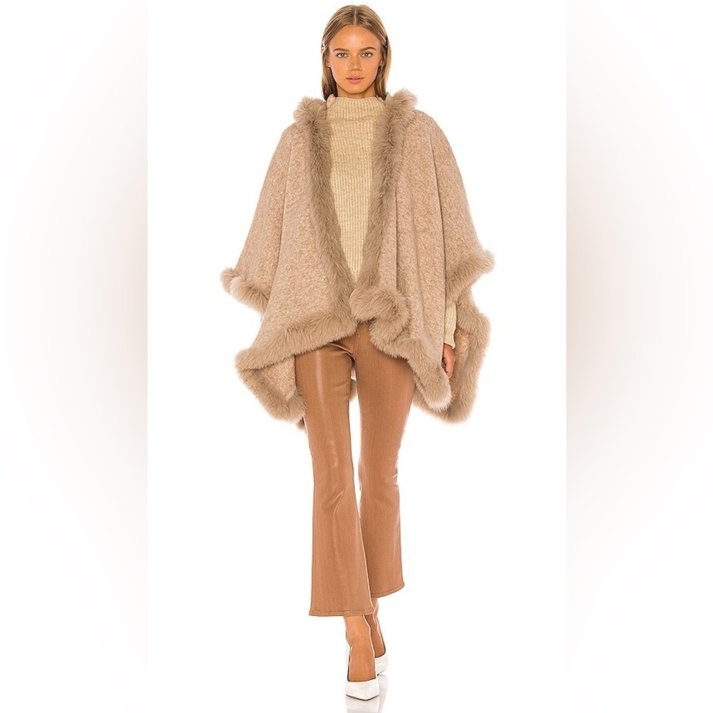 NWT Alice + Olivia Kamala Hooded poncho/wrap/cape Fur in Tan Natural $895 xs/s